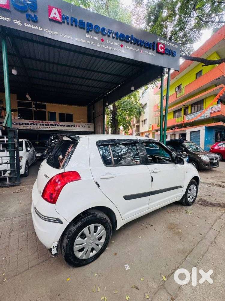 Maruti Suzuki Swift Vxi 1.2 Abs Bs-iv, 2009, Petrol