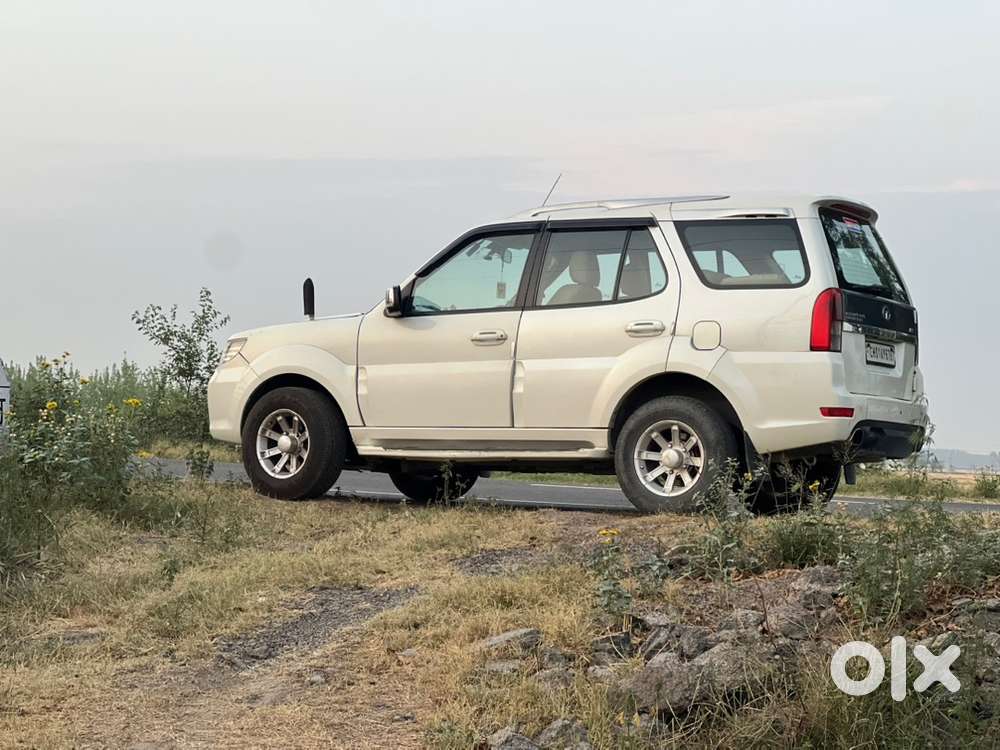 Tata Safari Storme 2014