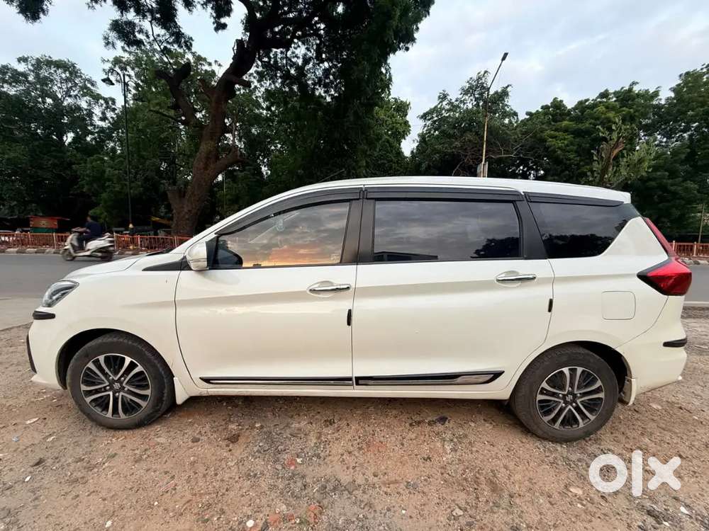 Maruti Suzuki Ertiga Zxi 2023 Cng & Petrol Manual