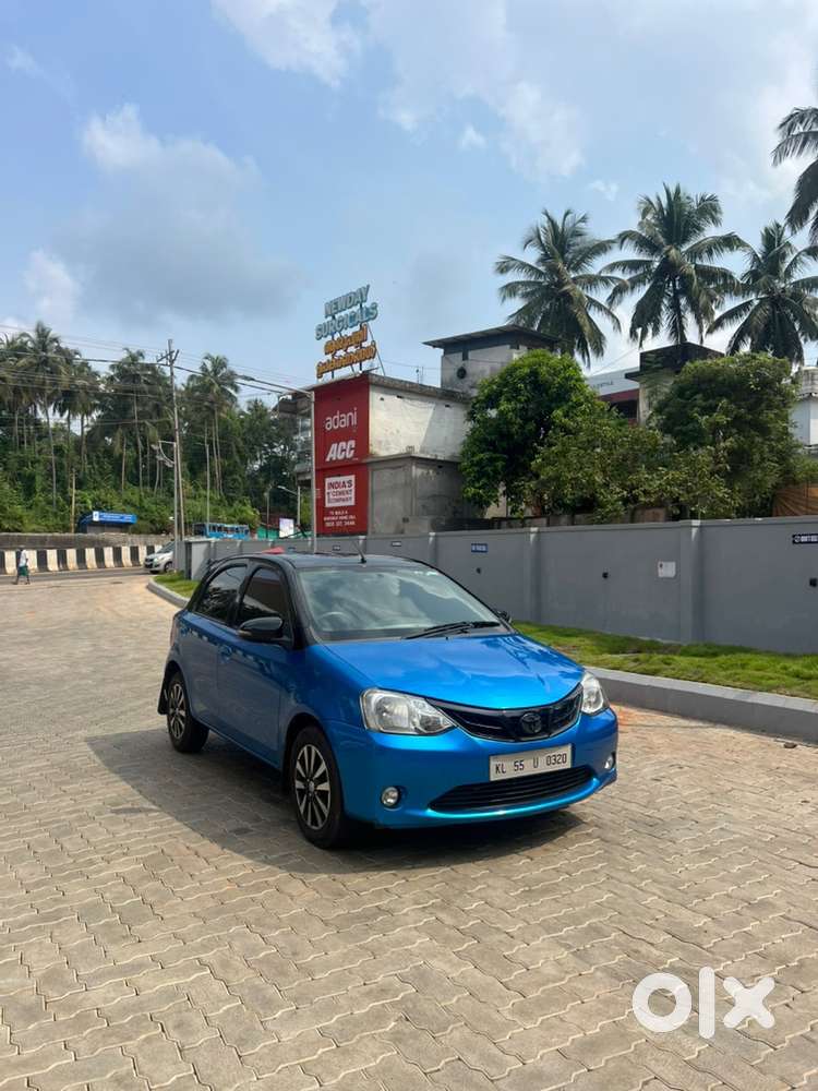 Toyota Etios Liva V 2016