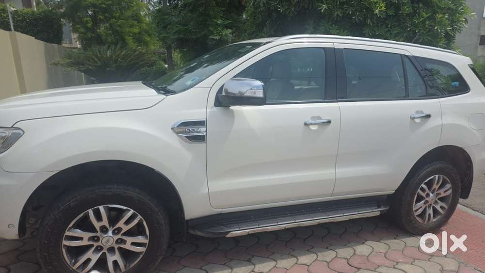Ford Endeavour Diesel 2017 4x4 Automatic 3.2 Titanium Single Owner