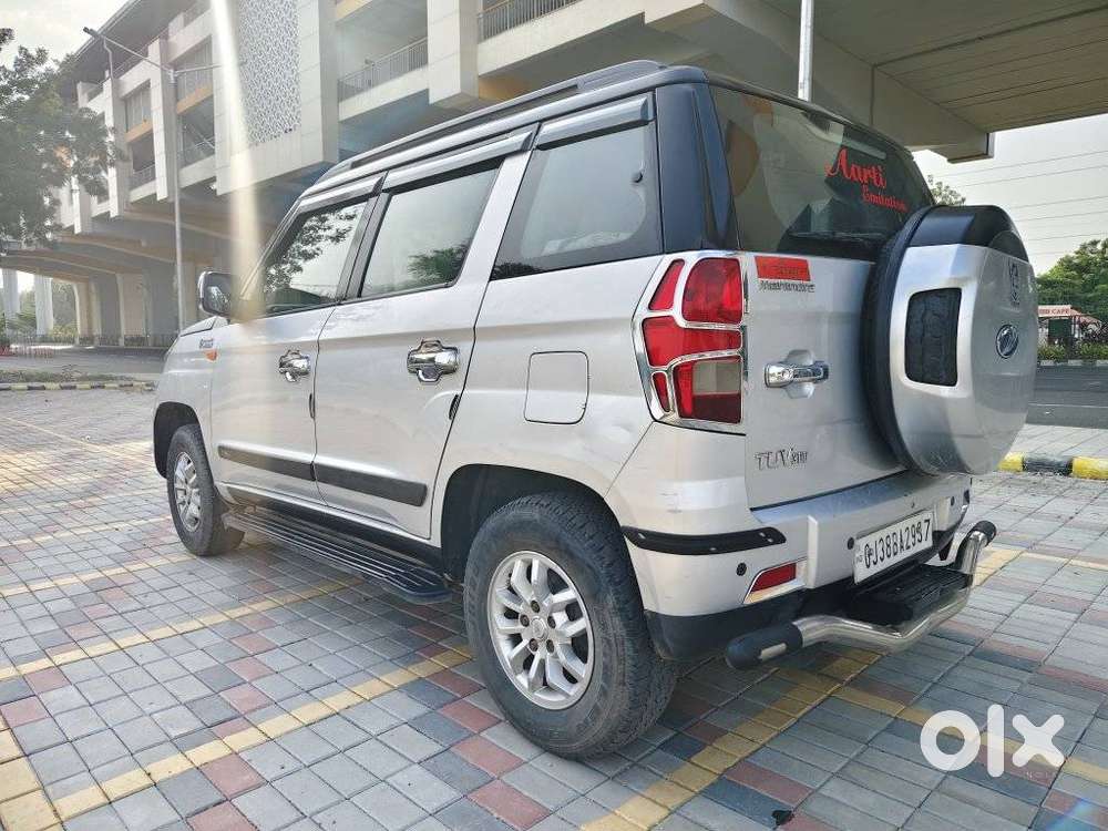 Mahindra Tuv 300 Mhawk100 T8 Dual Tone, 2018, Diesel