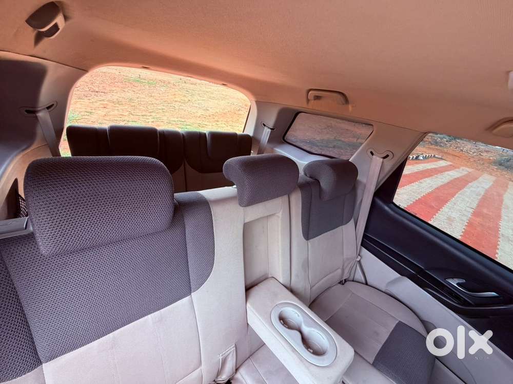 Vip Look Suv For Sale – Mahindra Xuv500 W6 (automatic)