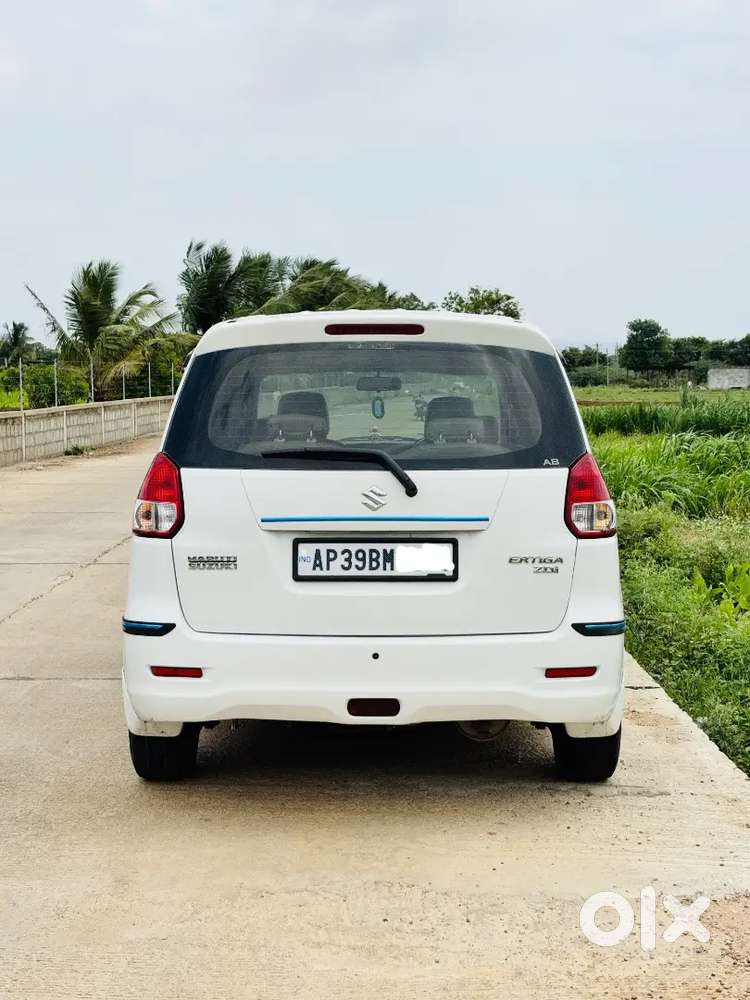 Maruti Suzuki Ertiga 2015 Diesel Manual