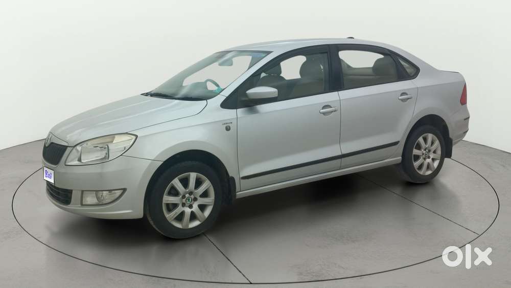Skoda Rapid 1.6 Mpi Ambition, 2013, Petrol