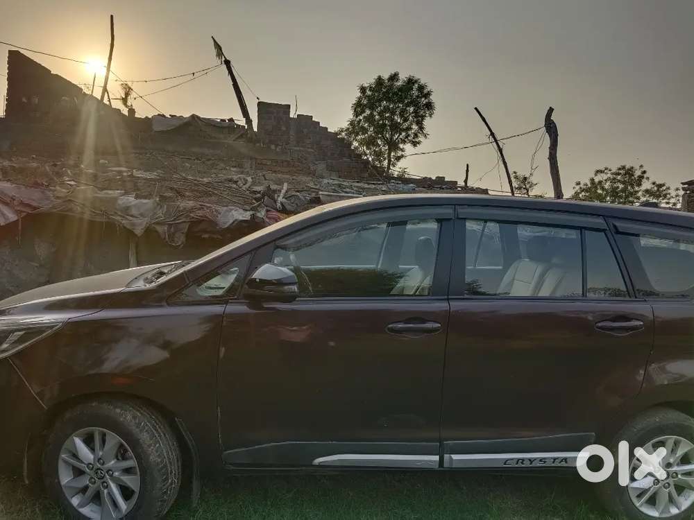 Toyota Innova Crysta 2017 Diesel 146000 Km Driven