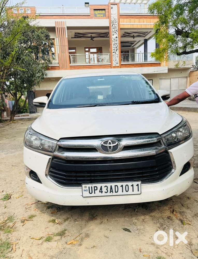 Toyota Innova Crysta 2016 Diesel Well Maintained