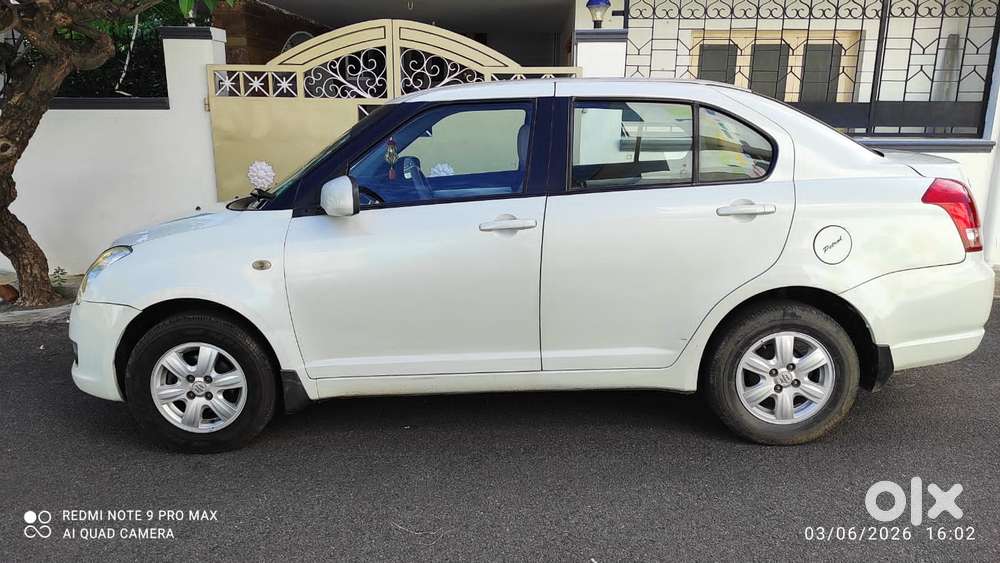 Maruti Suzuki Swift Dzire Zxi, 2011, Petrol