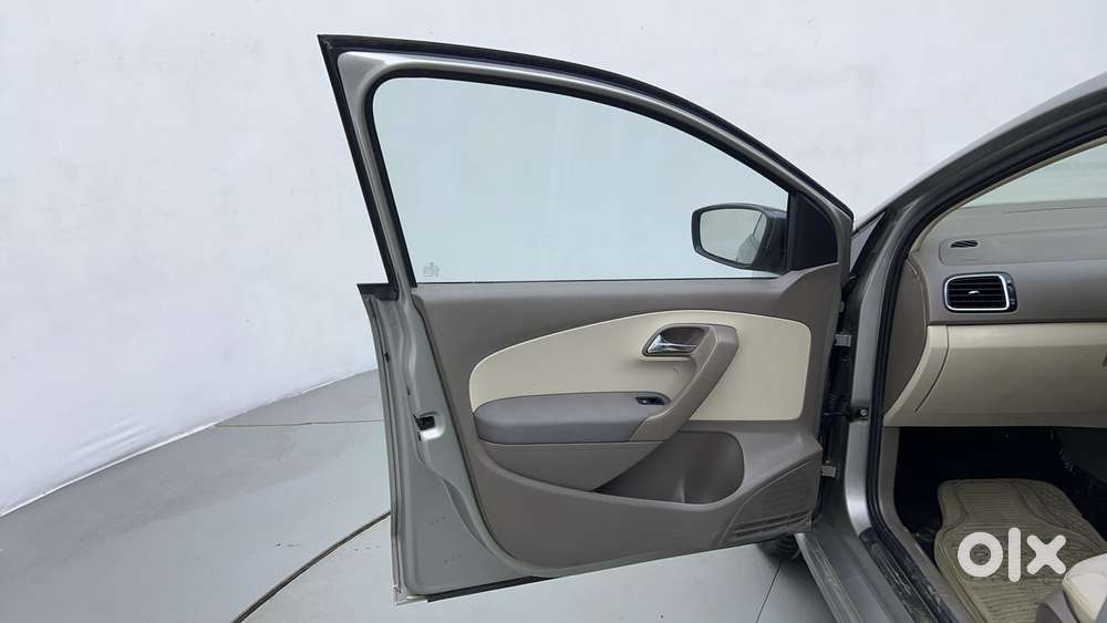 Skoda Rapid 1.6 Mpi Elegance, 2014, Petrol
