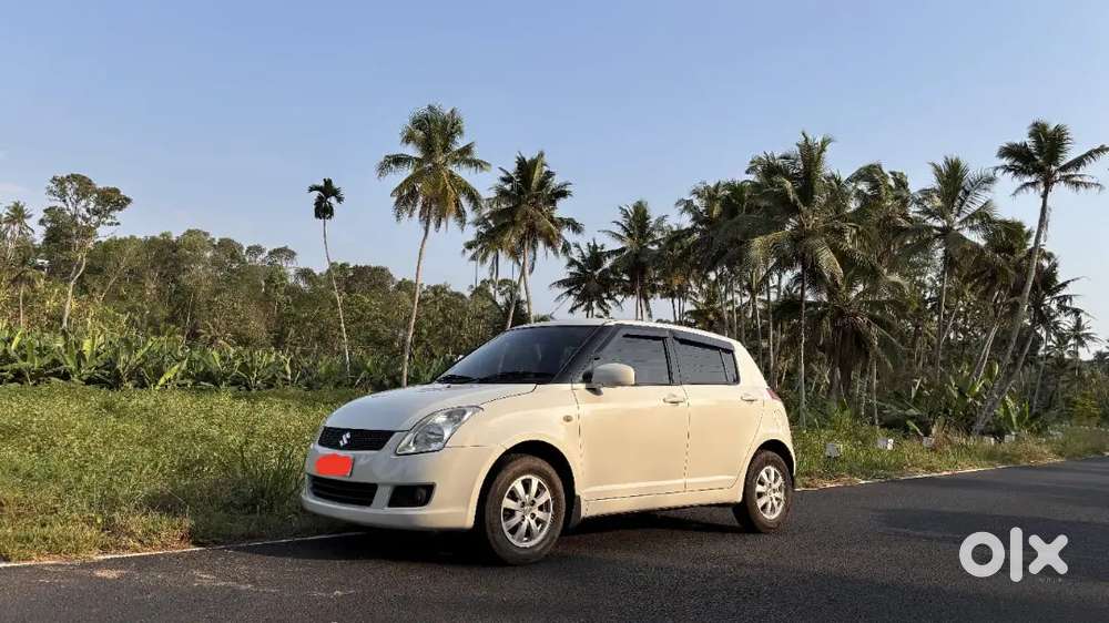 Front Glass Replaced Replaced Recently   Service History Available