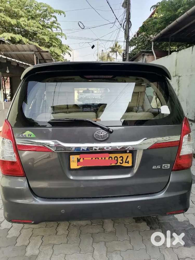 Toyota Innova G4 2015