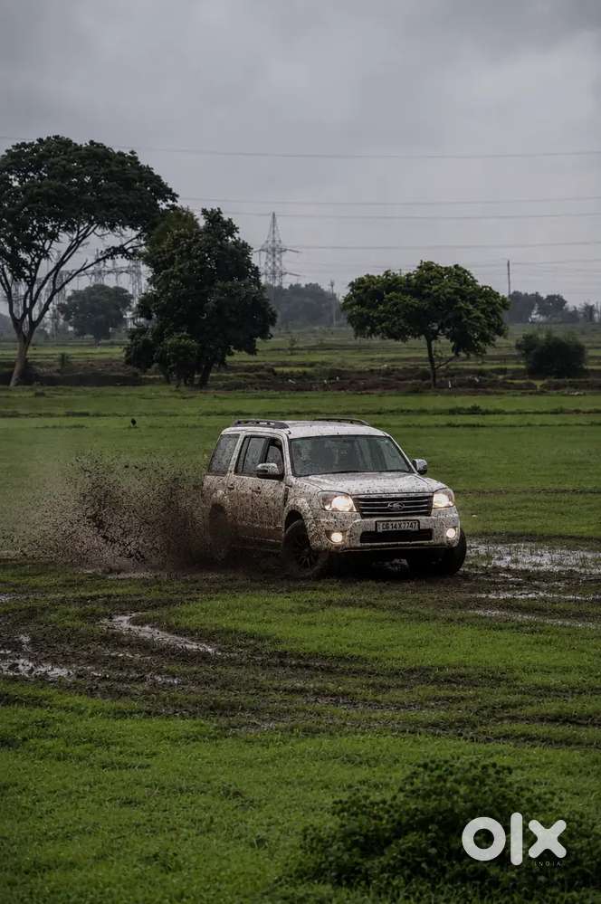Ford Endeavour 2011