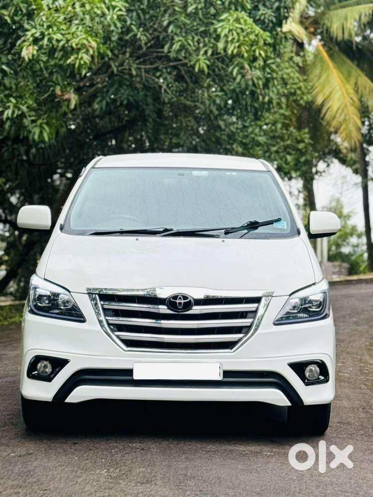 Toyota Innova 2.5 Gx 7 Str Bs-iii, 2015, Diesel