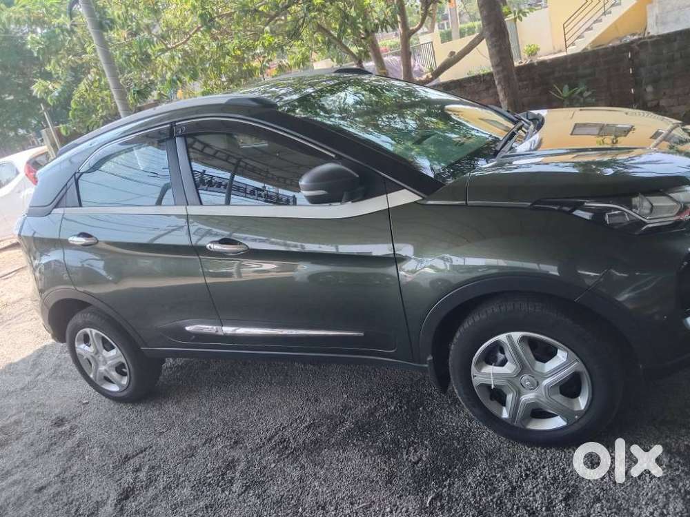 Tata Nexon 1.2 Revotron Xm (s), 2020, Petrol