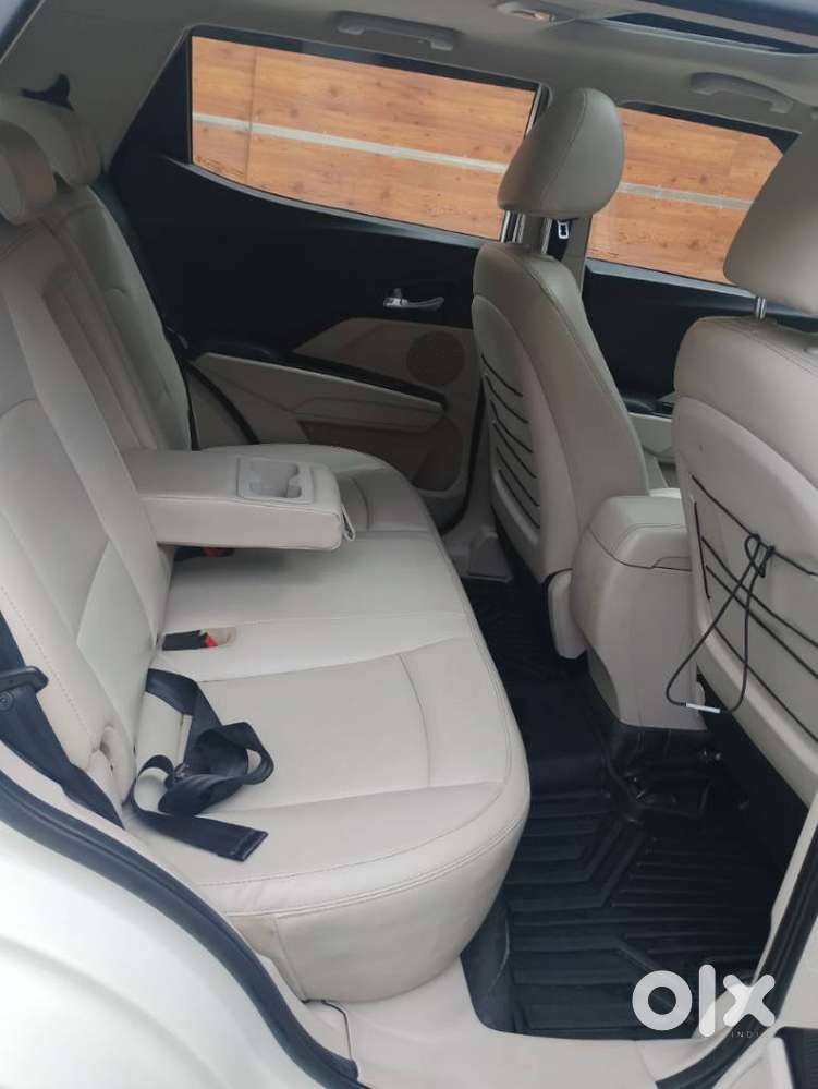 Mahindra Xuv300 W8 Option, 2021, Petrol