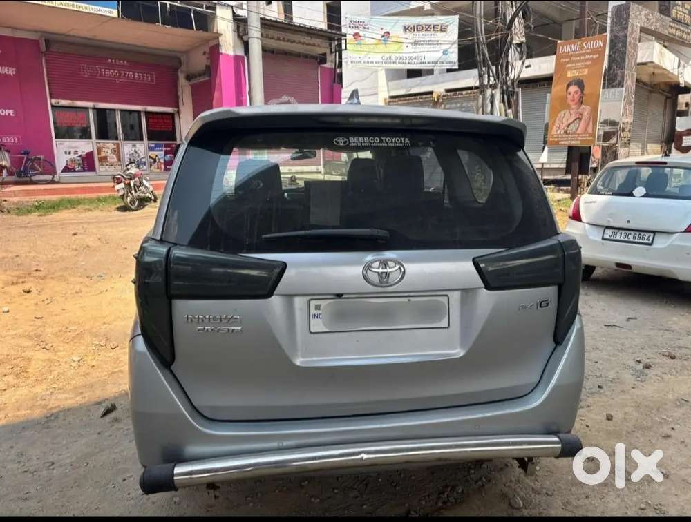 Toyota Innova Crysta 2022 Diesel 145000 Km Driven
