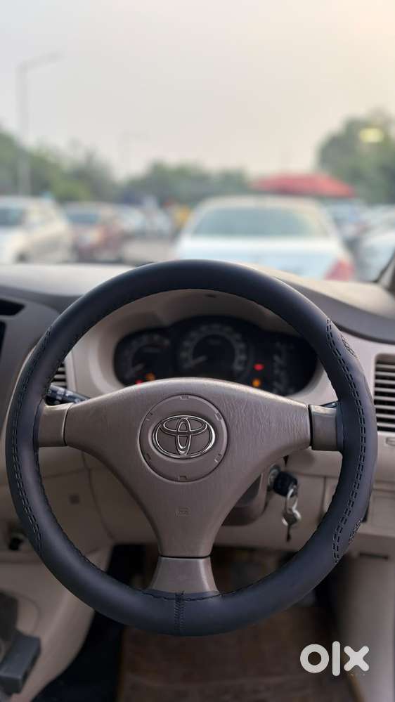 Toyota Innova 2.0 Gx (petrol) 8 Seater Bs Iv, 2006, Diesel