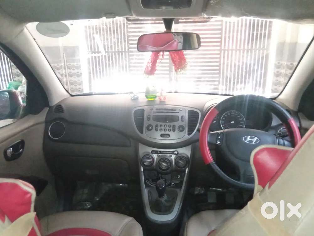 Hyundai I10 Sportz Petrol 2011