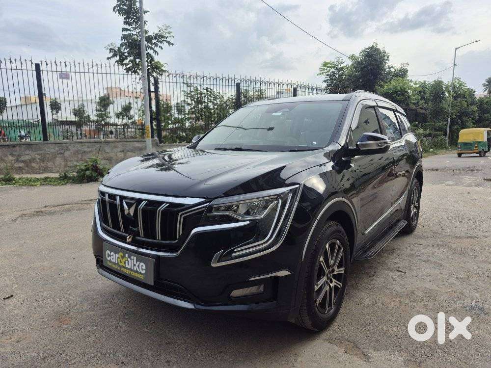 Mahindra Xuv700 2.0 Ax 7 Petrol Mt Str, 2024, Petrol