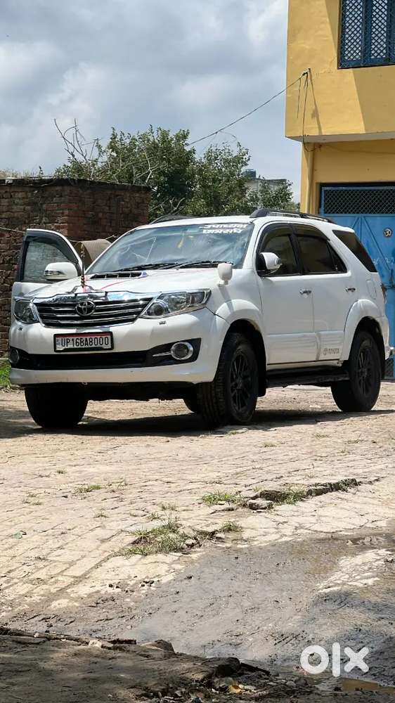 Toyota Fortuner 2015