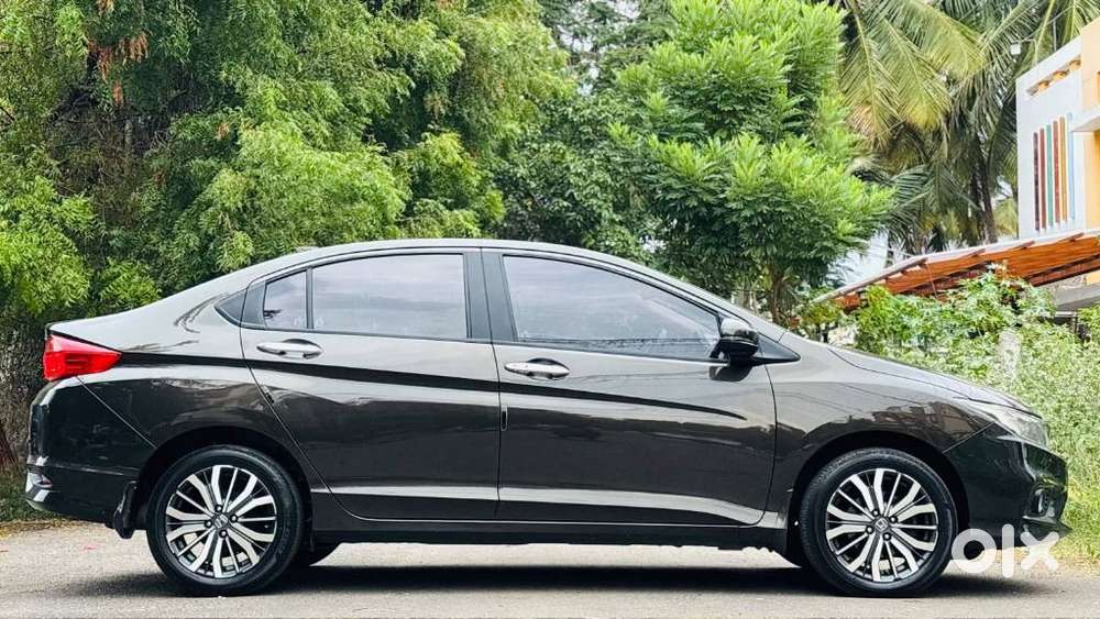 Honda City I-vtec V, 2018, Petrol
