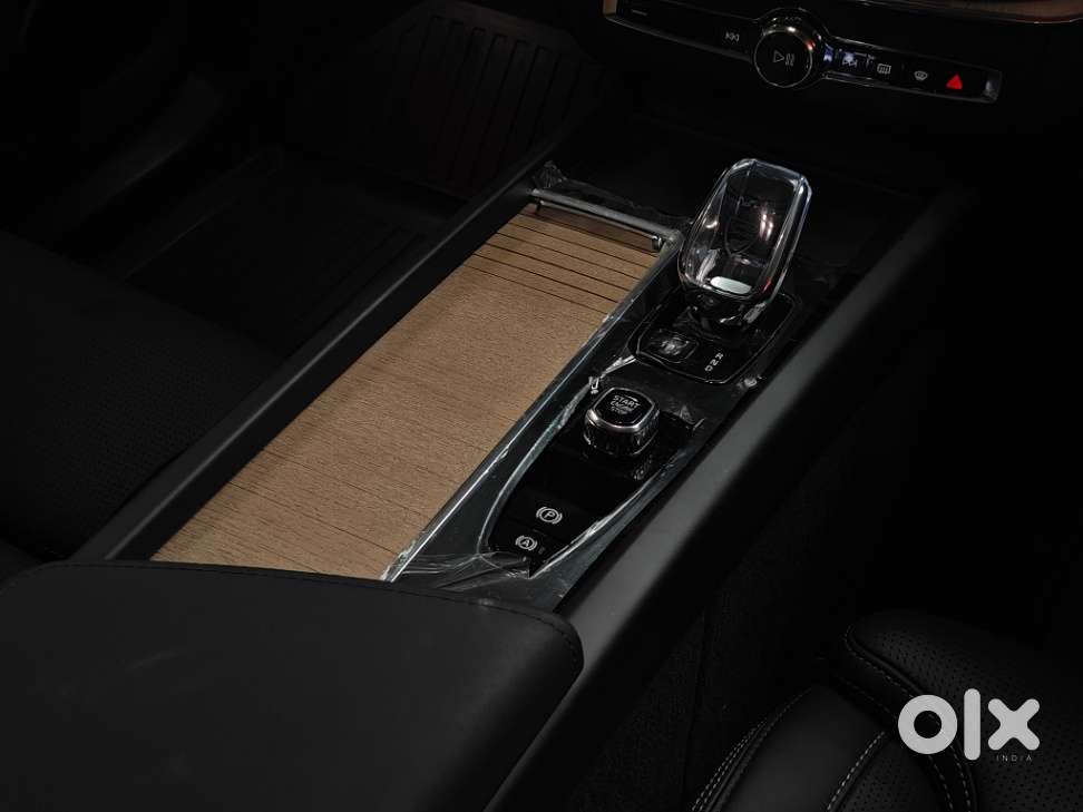 Volvo Xc60 2.0 B5 Ultimate, 2025, Petrol