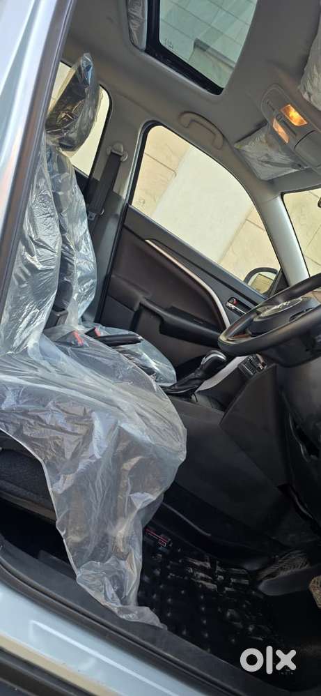 Maruti Suzuki Brezza 1.5 Zxi At Smart Hybrid, 2026, Petrol