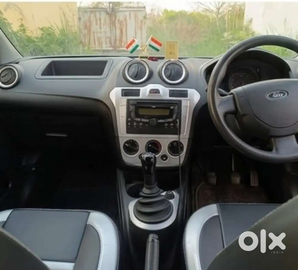 Well Maintained, New Tyres, All Features Working