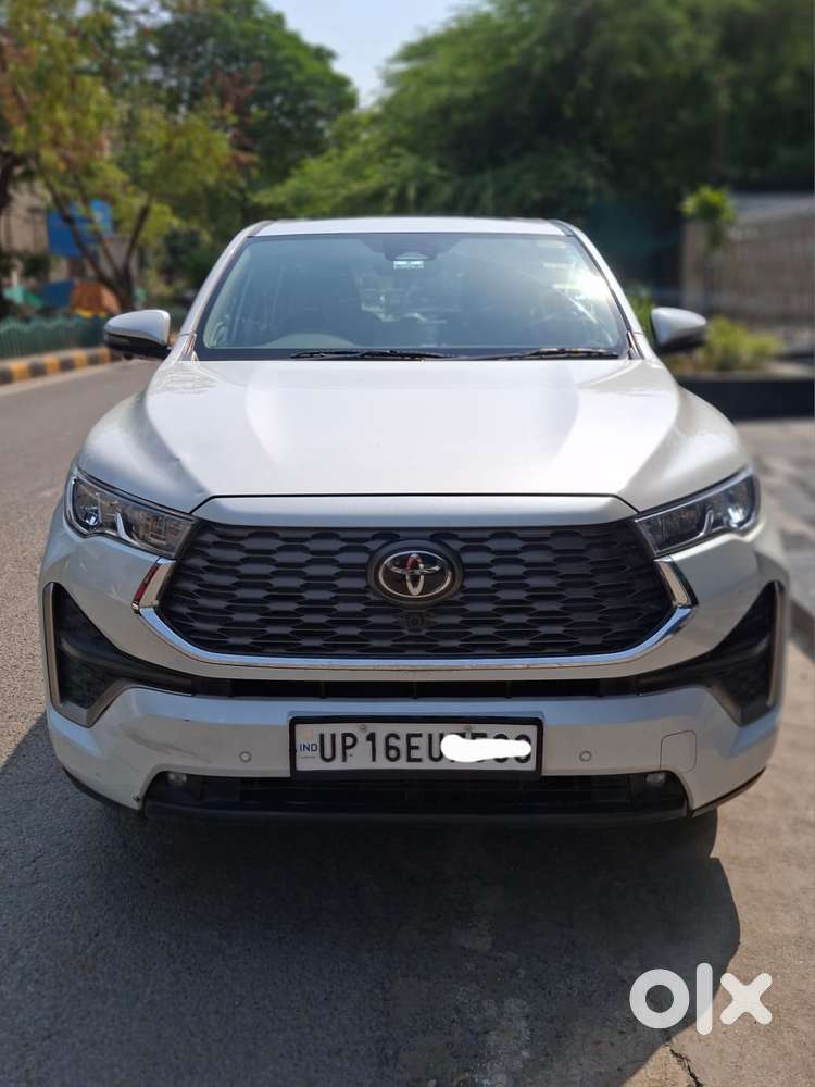 Toyota Innova Hycross 2.0 Zx (o) Hybrid 7 Str, 2025, Petrol
