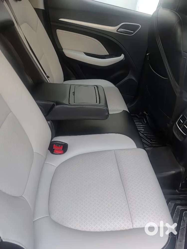Mg Astor 2023 Petrol Well Maintained