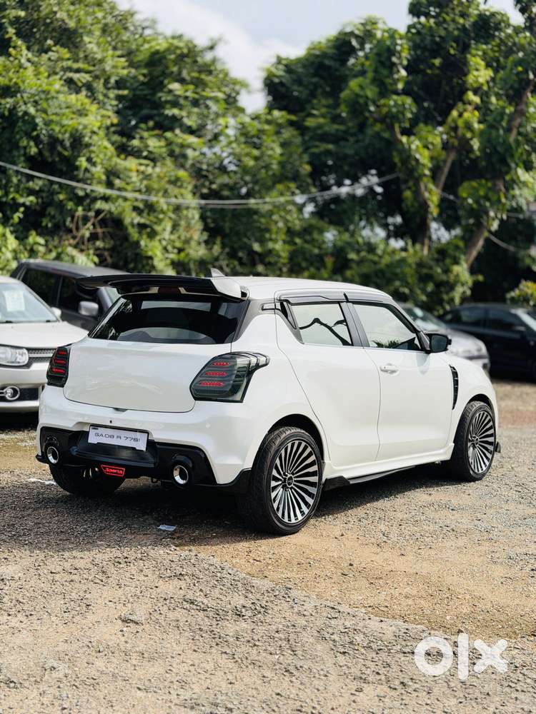 Maruti Suzuki Swift Vvt Vxi, 2021, Petrol