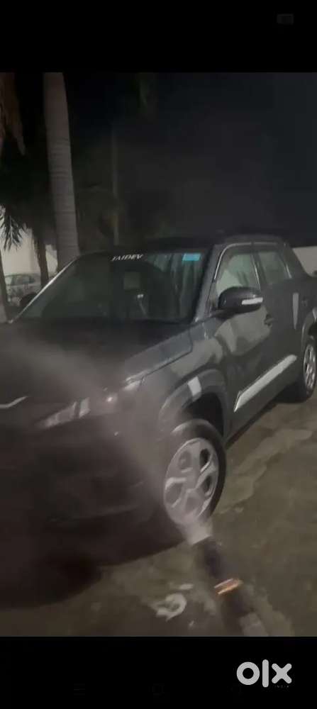 Maruti Brezza Vxi 2025