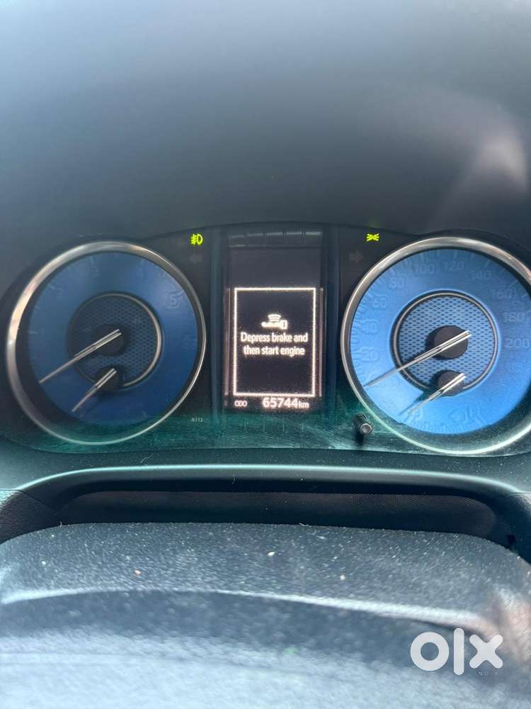 Toyota Fortuner 4x2 At 2.8 Diesel, 2022, Diesel