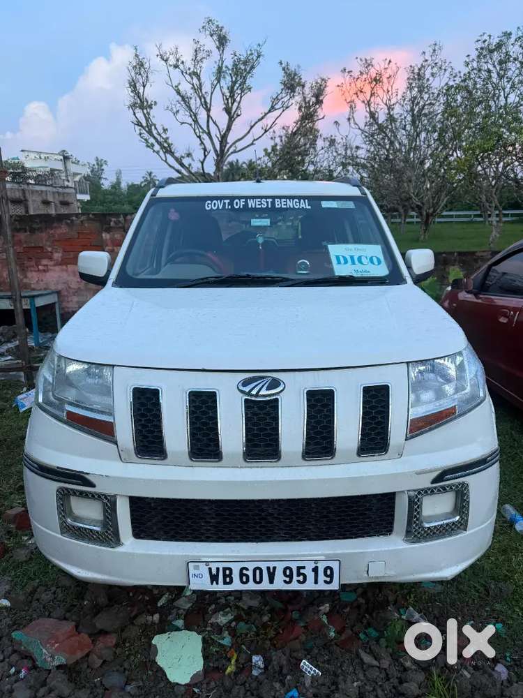 Urgently Sell Mahindra Tuv 300 T6+  2015 With Lifetime Tax