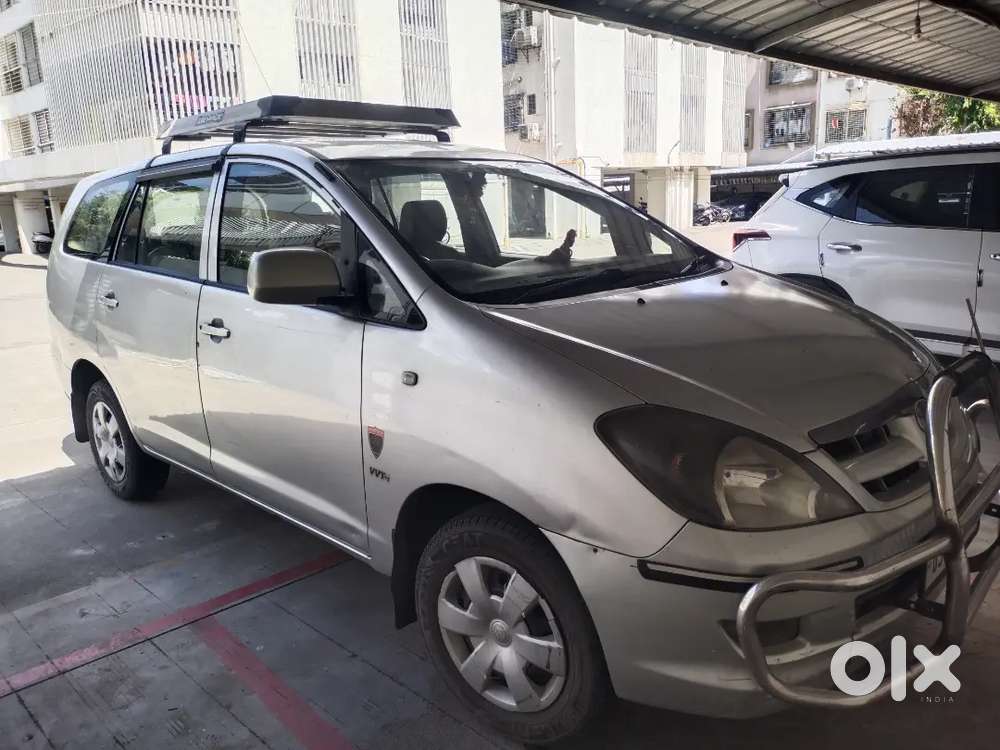 Toyota Innova 2006 Cng & Hybrids 129390 Km Driven