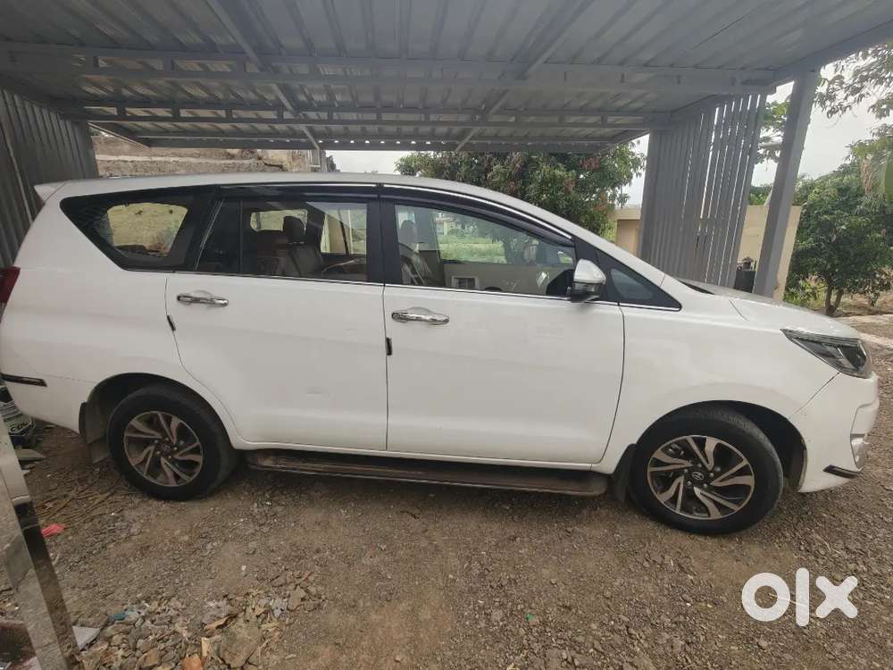 Innova Crysta 2.4 Vx 2026 Model Super White Colour