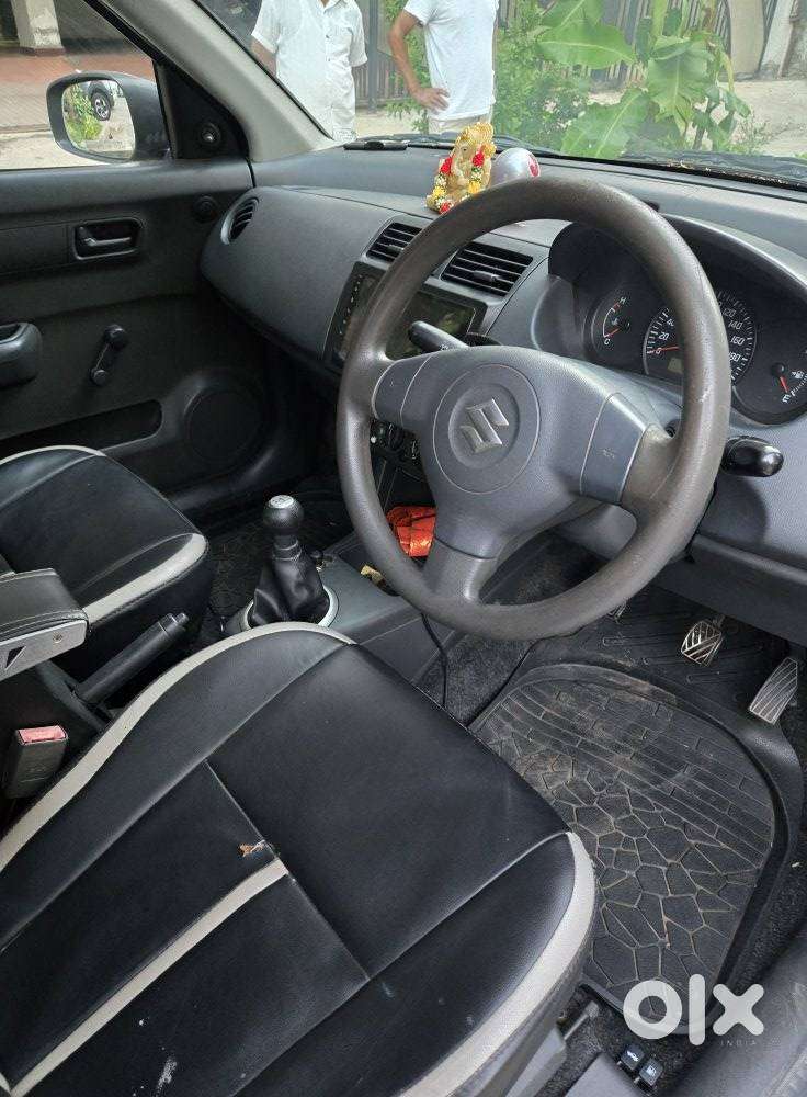 Maruti Suzuki Swift Dzire 1.2 Lxi Bsiv, 2011, Cng & Hybrids
