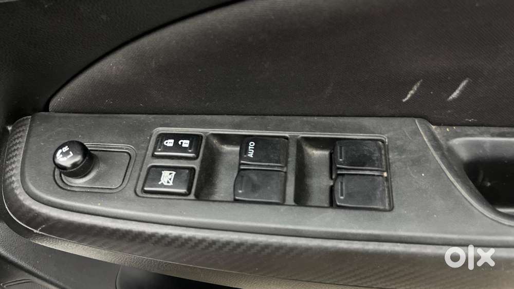 Maruti Suzuki Swift Amt Vxi, 2020, Petrol