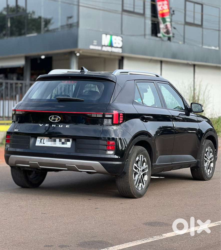 Hyundai Venue Sx Mt, 2023, Diesel