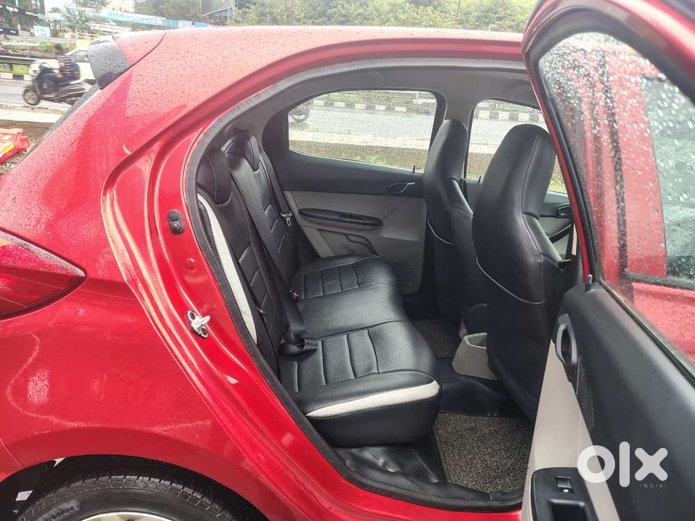 Tata Tiago 1.2 Revotron Xta, 2017, Petrol