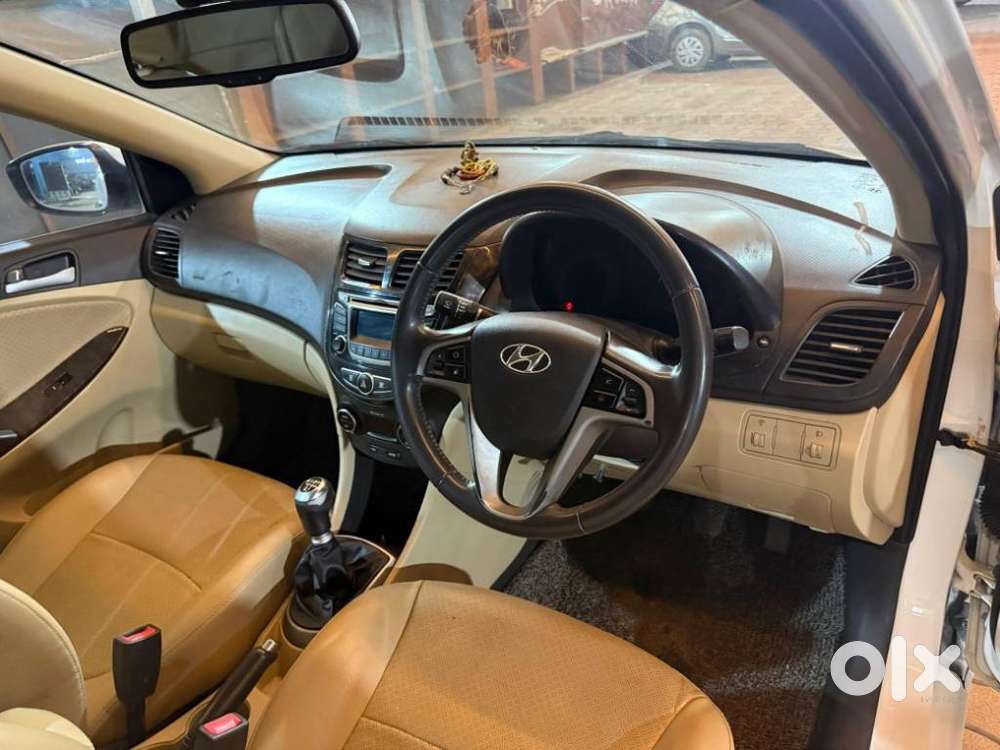 Hyundai Verna 1.6 Sx (o) Anniversary Edition Vtvt, 2015, Petrol