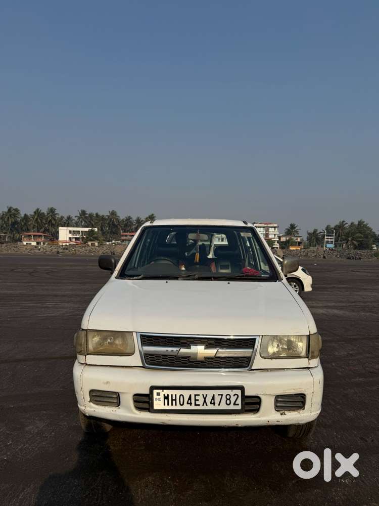Chevrolet Tavera 2011 Diesel Well Maintained