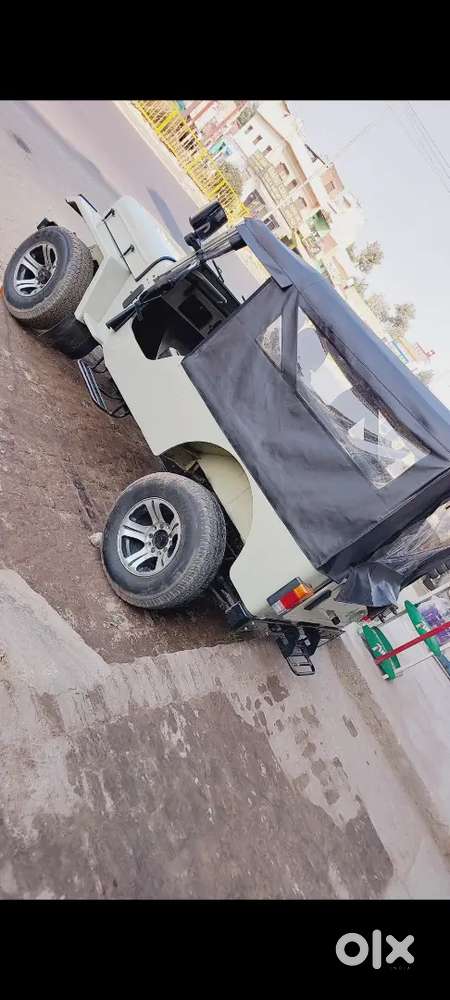 Mahindra Jeep