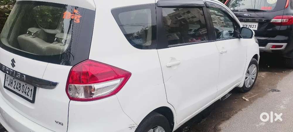 Maruti Suzuki Ertiga 1.4 Vxi Abs 2017