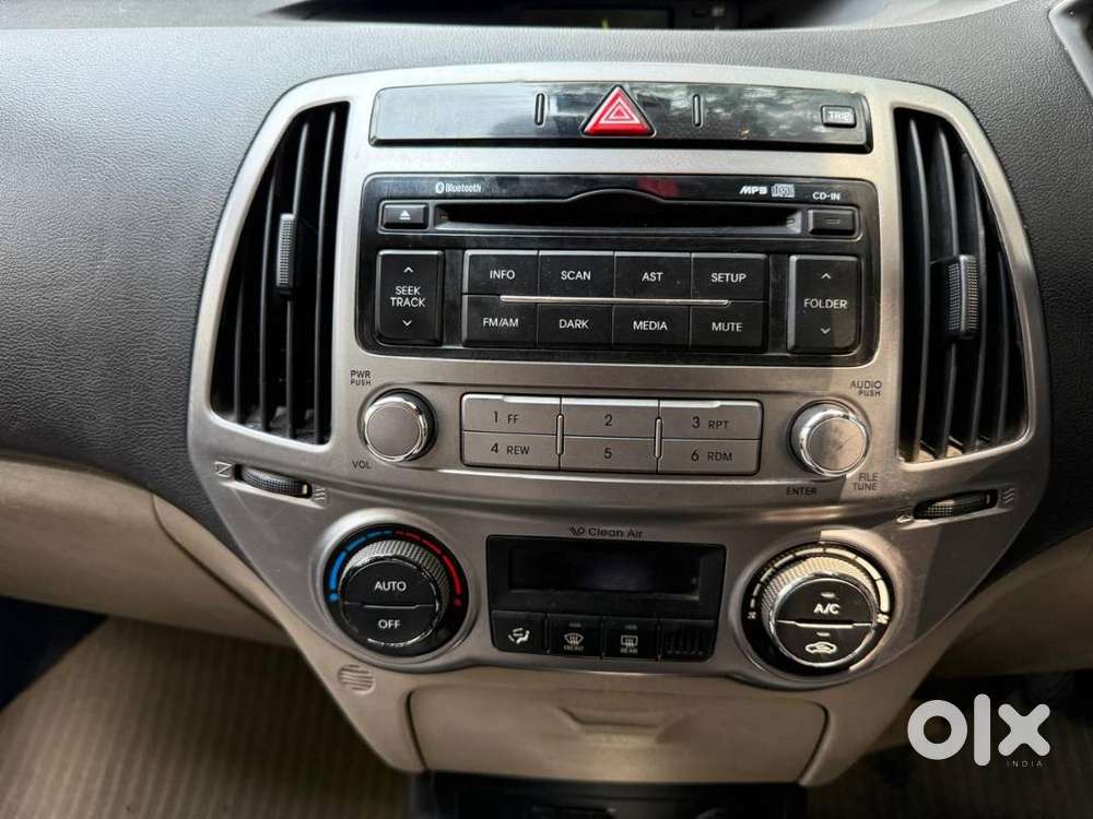 Hyundai I20 Sportz Petrol  42,000 Km  Single Owner  Good Condition