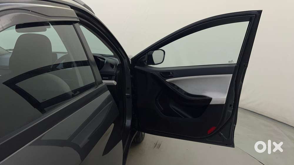 Tata Nexon Pure (s) 1.2 Petrol 6amt, 2024, Petrol