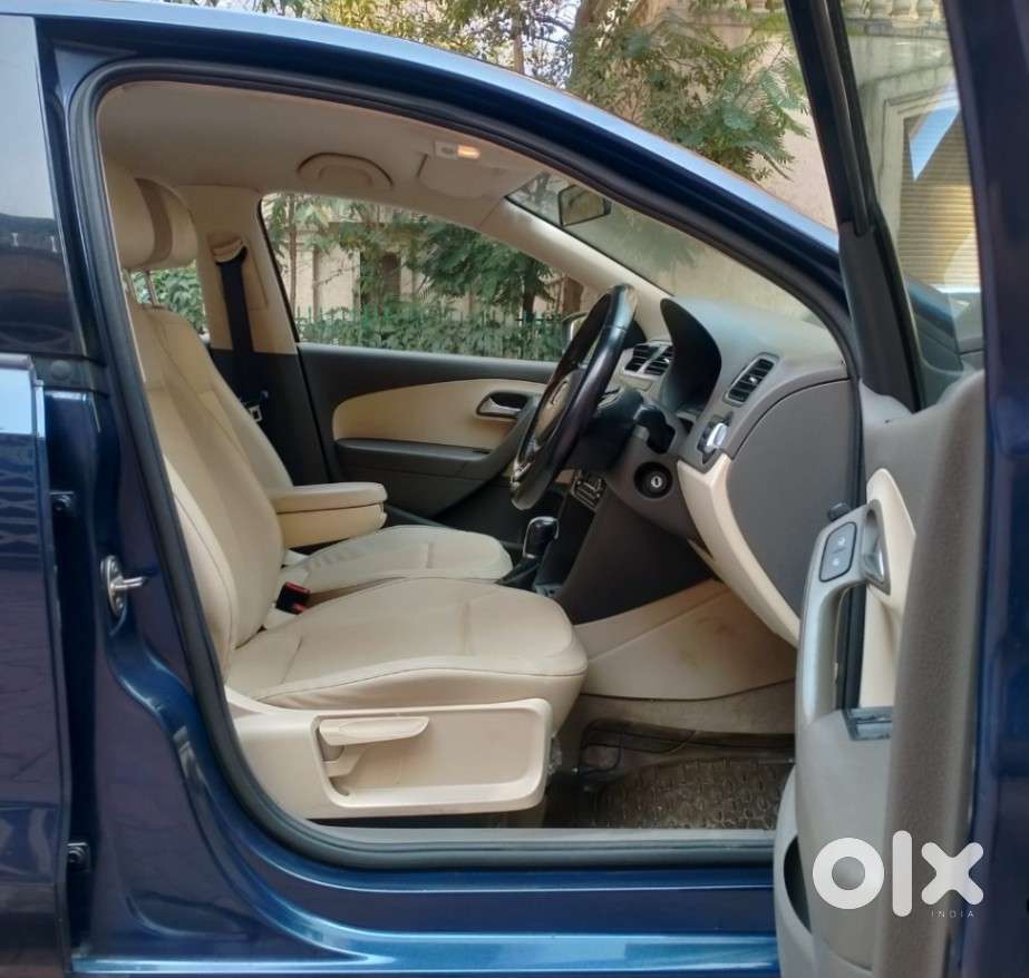 Volkswagen Vento 1.2 Tsi Highline At, 2015, Petrol