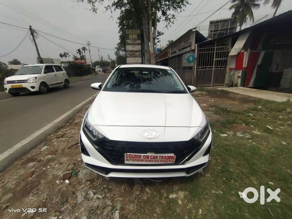 Hyundai I20 Asta (o) 1.2 Mt, 2024, Petrol