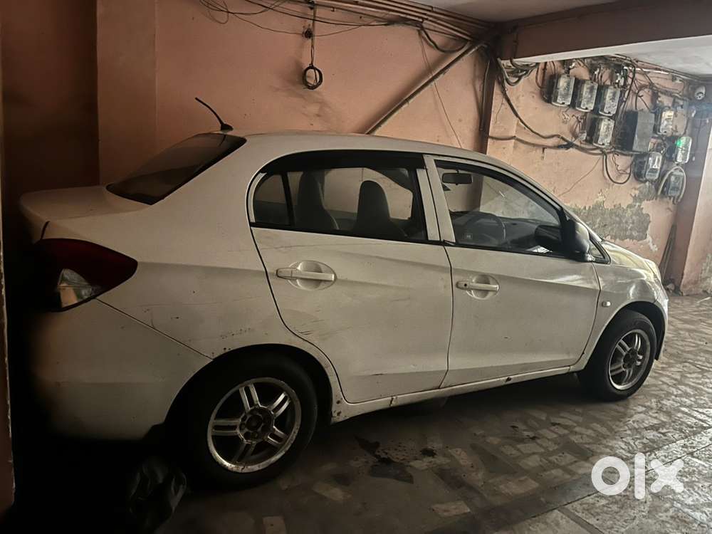 Honda Amaze 2015 Cng & Hybrids 80000 Km Driven