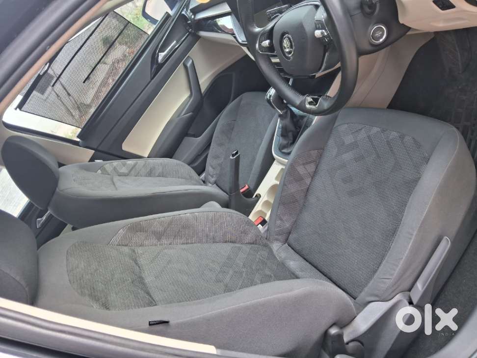 Skoda Slavia Anniversary Edition 1.0l Tsi At, 2025, Petrol